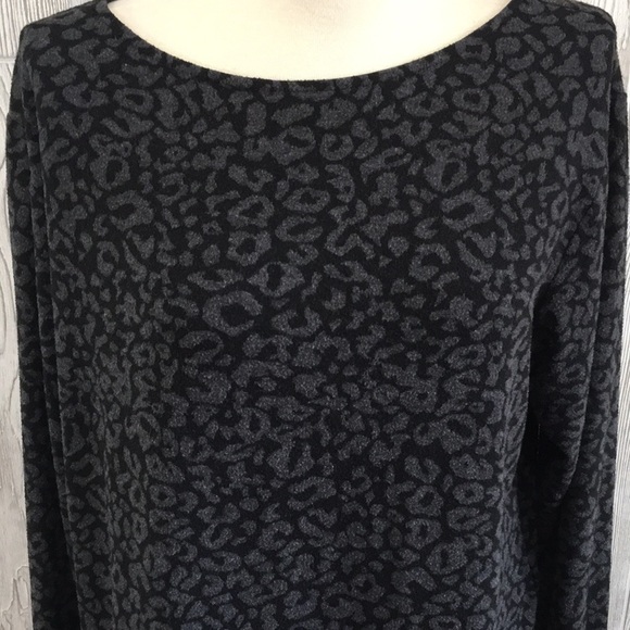 H&M Animal Print Long Sleeve Top Large - Picture 2 of 11